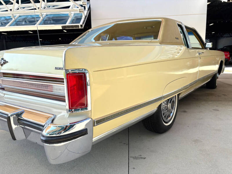 1976 Lincoln Continental