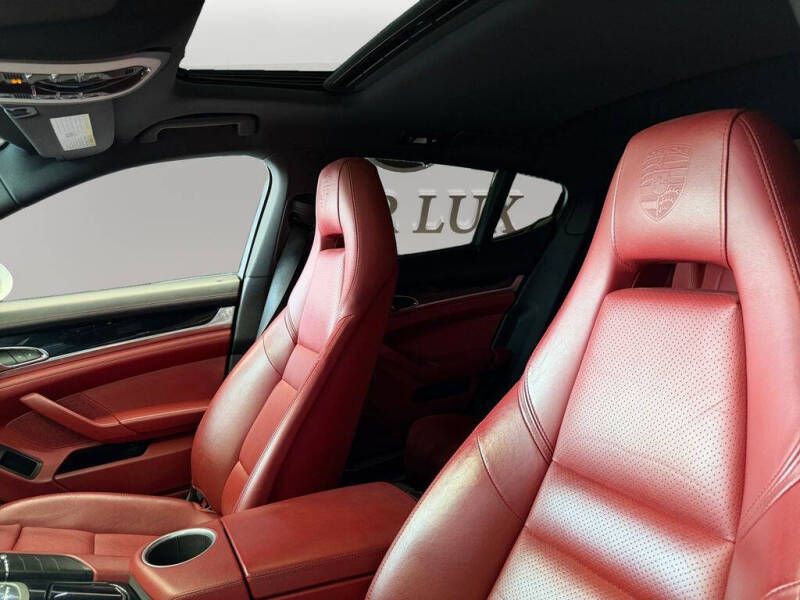 2015 Porsche Panamera
