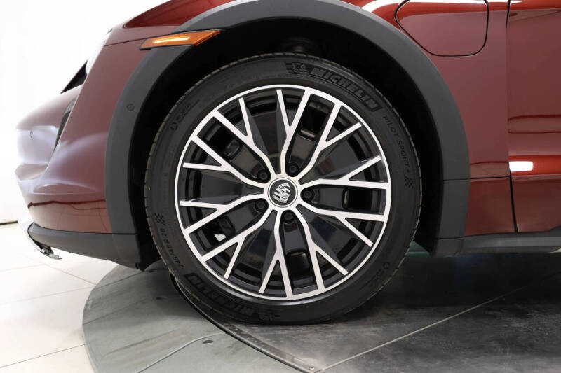 2022 Porsche Taycan 4 Cross Turismo