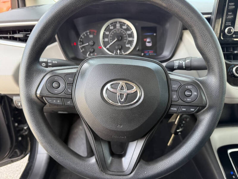 2022 Toyota Corolla LE