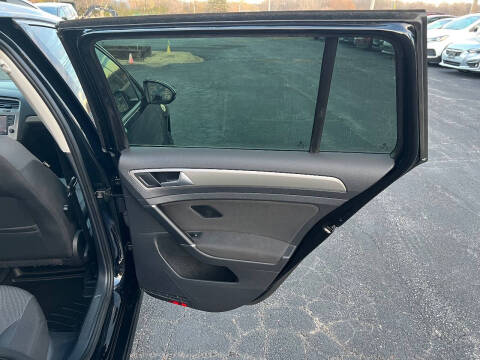 2016 Volkswagen Golf SportWagen TSI S