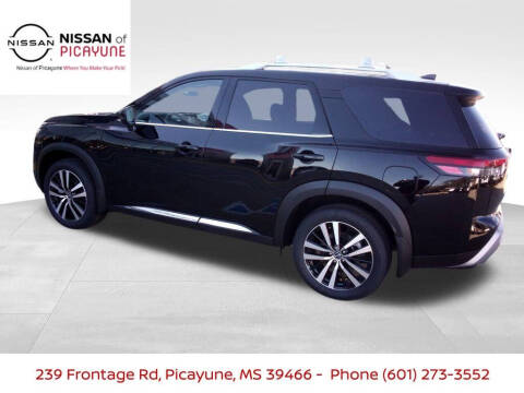 2025 Nissan Pathfinder Platinum