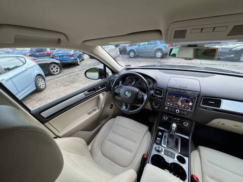 2016 Volkswagen Touareg VR6 Sport