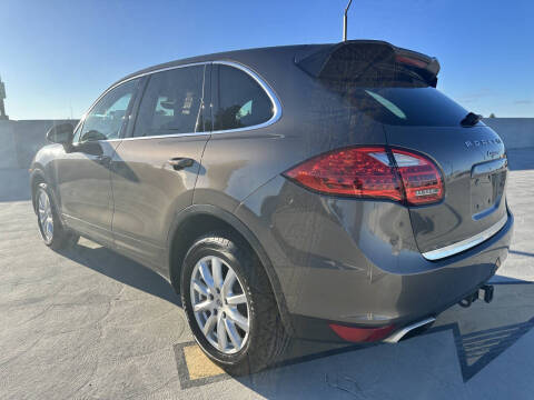2012 Porsche Cayenne Tiptronic