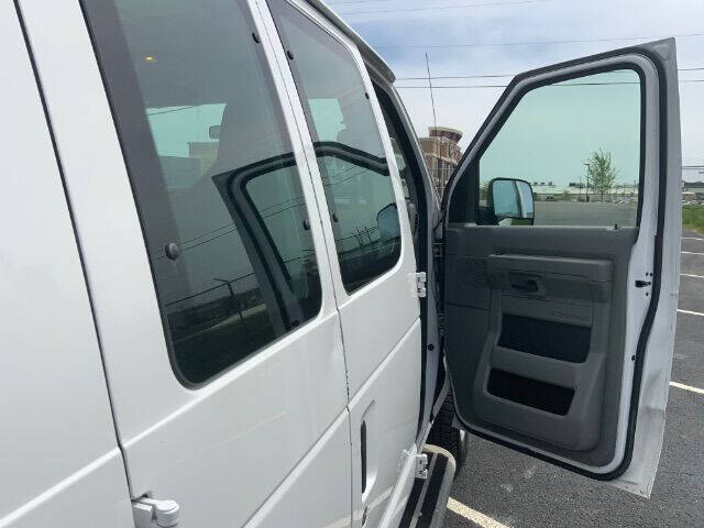 2014 Ford E-Series E-250