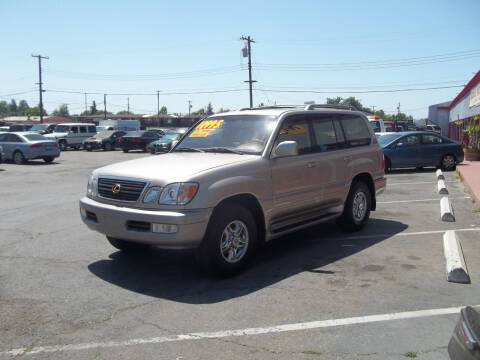2000 Lexus LX 470