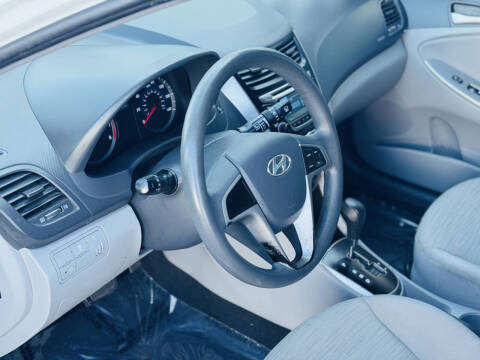 2016 Hyundai Accent SE