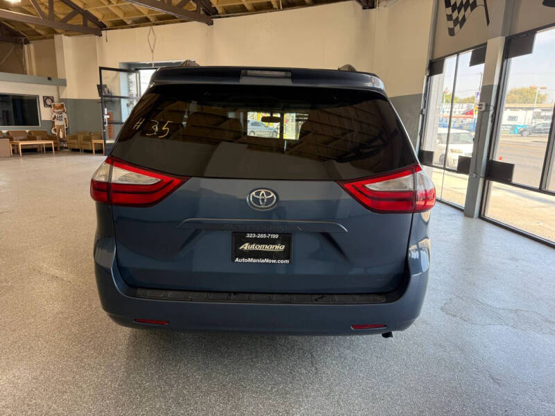 2015 Toyota Sienna