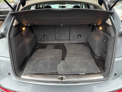 2012 Audi Q5 3.2 quattro Premium Plus