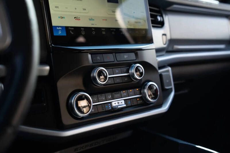 2024 Ford Expedition XLT