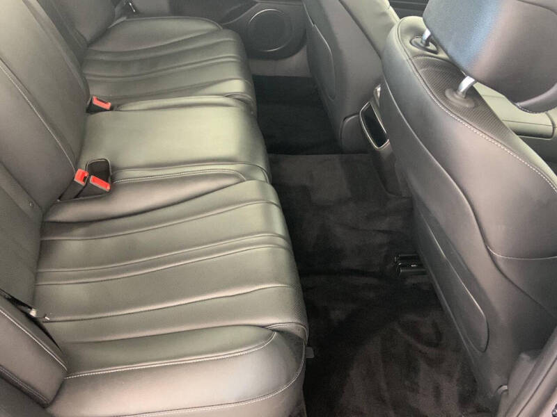 2023 Genesis G80