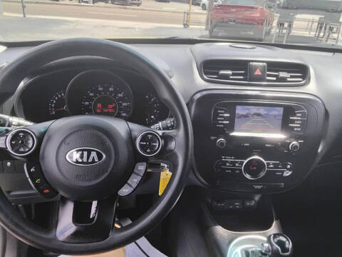 2017 Kia Soul +