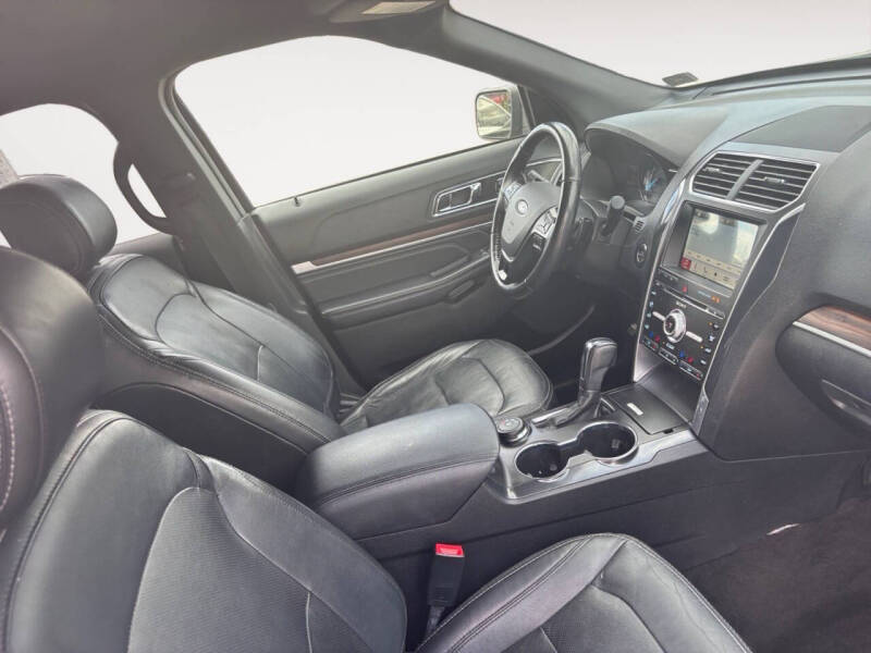 2017 Ford Explorer Limited