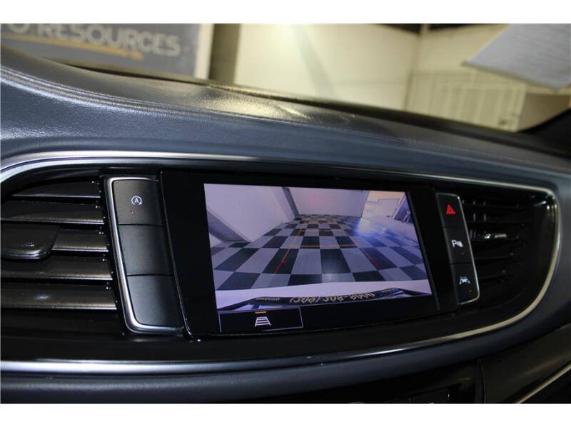 2022 Buick Enclave Essence