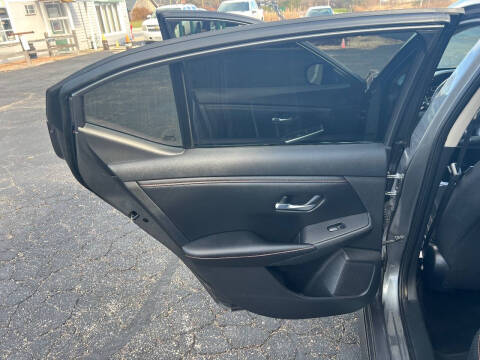 2021 Nissan Sentra SR