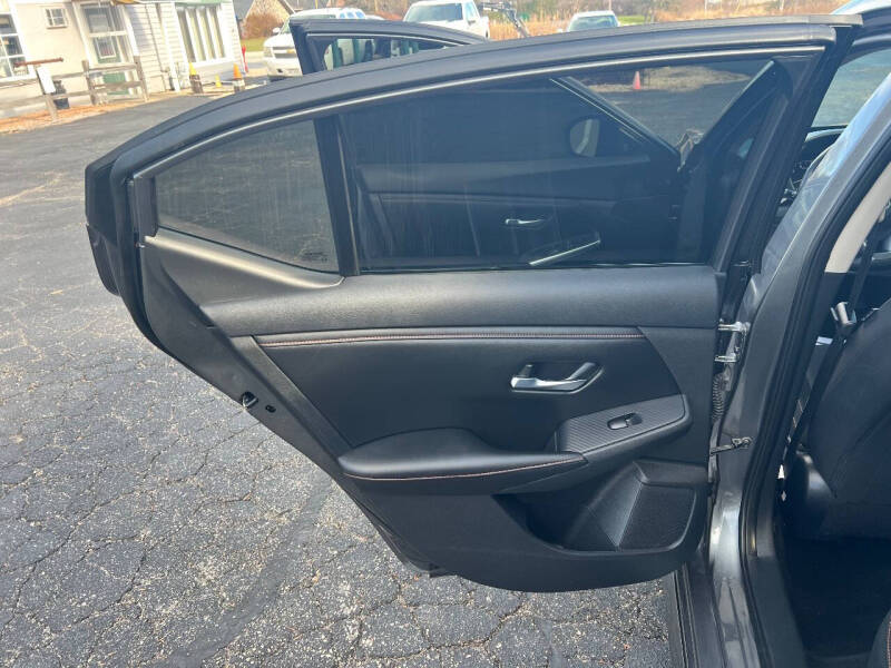 2021 Nissan Sentra SR