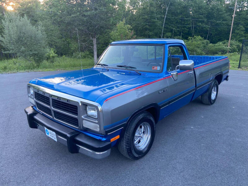 1992 Dodge RAM 150 LE
