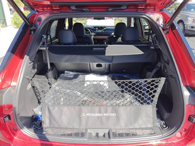 2025 Mitsubishi Outlander PHEV SEL