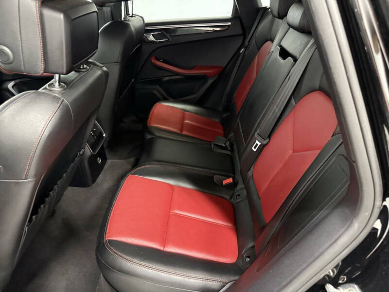 2018 Porsche Macan