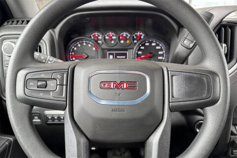 2025 GMC Sierra 2500HD Pro