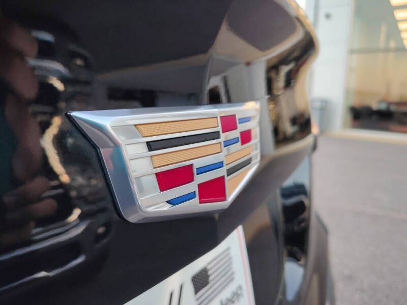 2025 Cadillac XT4 Sport