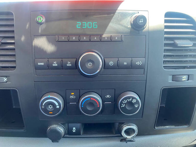 2014 Chevrolet Silverado 3500HD CC