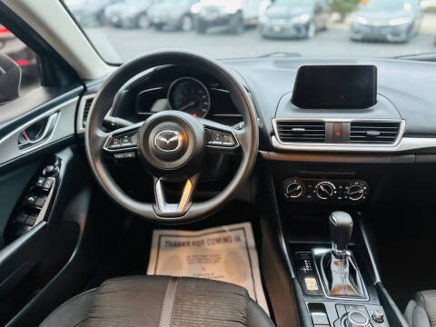 2017 Mazda MAZDA3 Sport