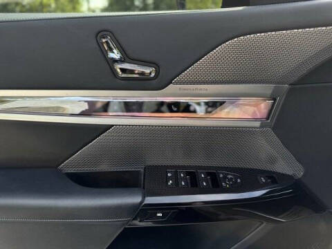 2024 BMW 7 Series 750e xDrive