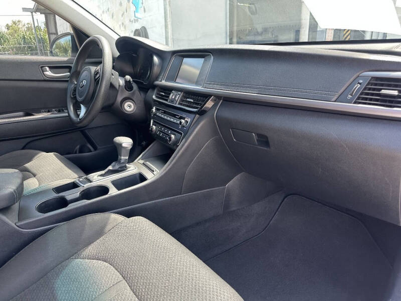 2017 Kia Optima LX