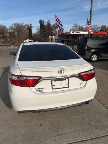 2016 Toyota Camry SE