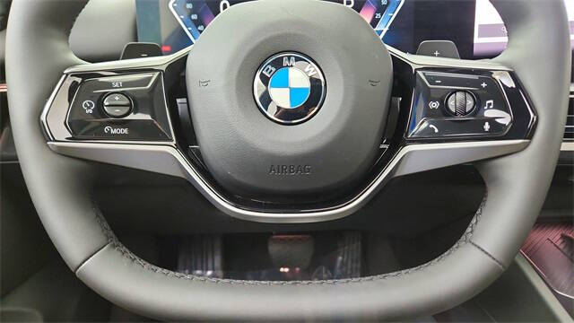 2025 BMW 5 Series 530i