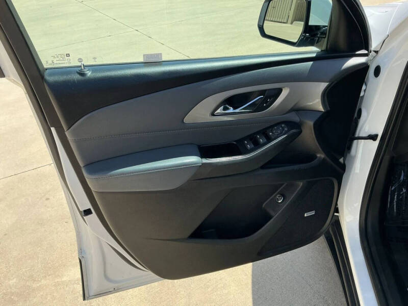 2020 Chevrolet Traverse LT Leather
