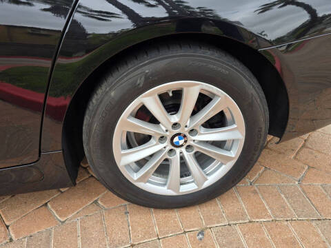 2015 BMW 5 Series 528i