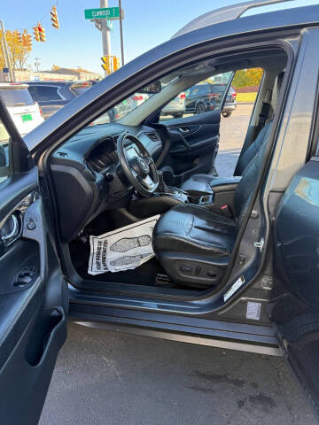 2017 Nissan Rogue SL