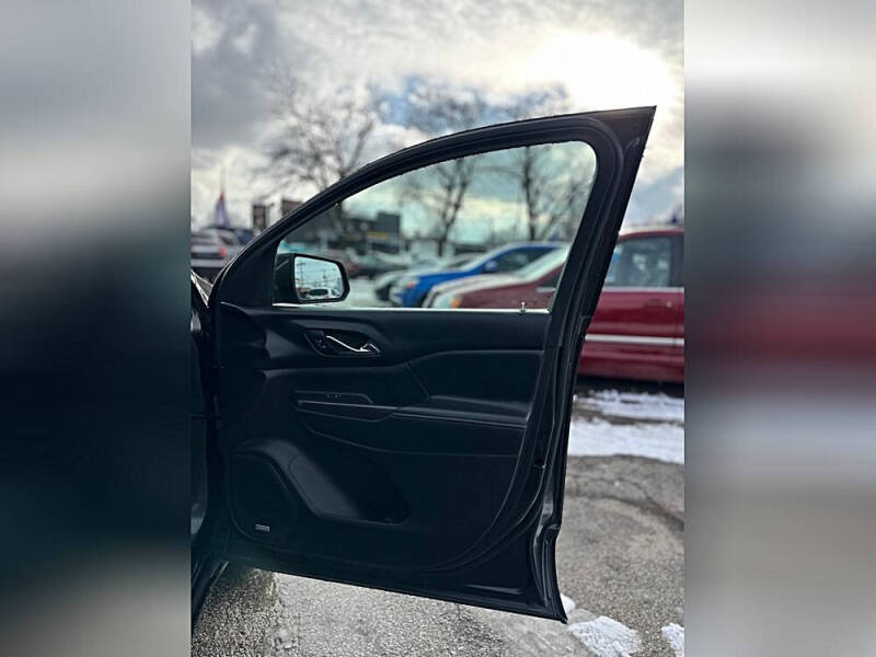 2017 GMC Acadia SLT-1