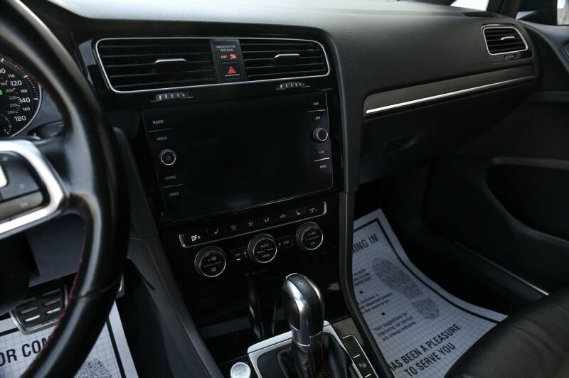 2018 Volkswagen Golf GTI S