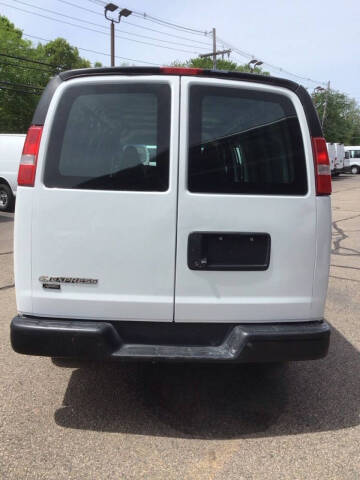 2020 Chevrolet Express 2500