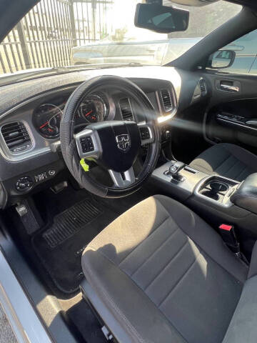 2012 Dodge Charger SXT