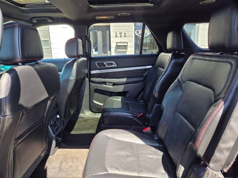 2016 Ford Explorer Sport
