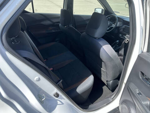2019 Nissan Kicks SR