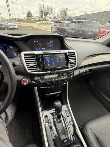 2017 Honda Accord Hybrid EX-L