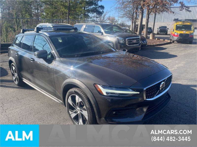 2024 Volvo V60 Cross Country B5 Plus