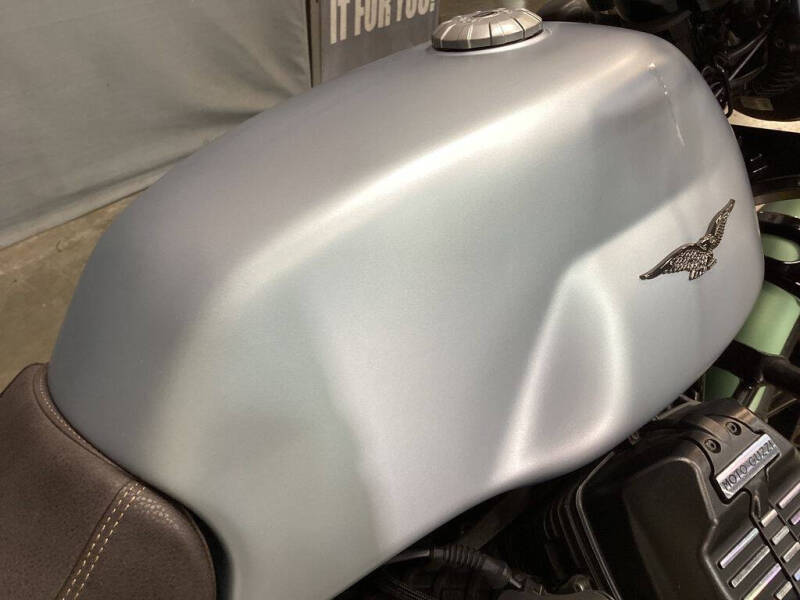 2021 Moto Guzzi V7 Stone Centenario E5