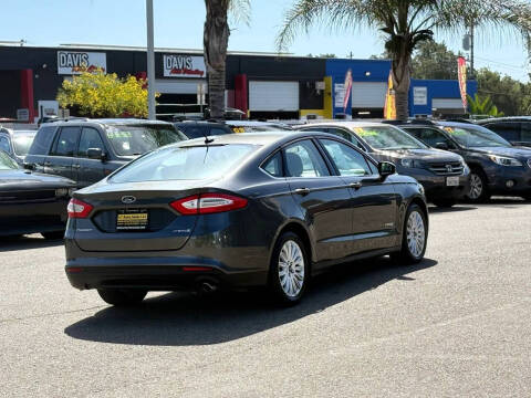 2016 Ford Fusion Hybrid S