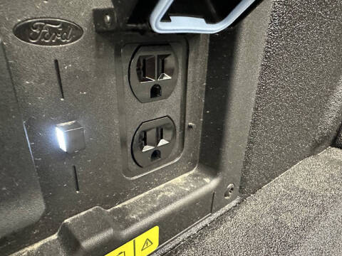 2023 Ford F-150 Lightning XLT