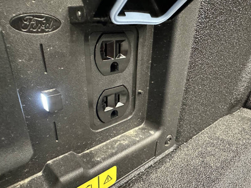 2023 Ford F-150 Lightning XLT