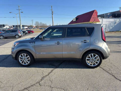2017 Kia Soul +