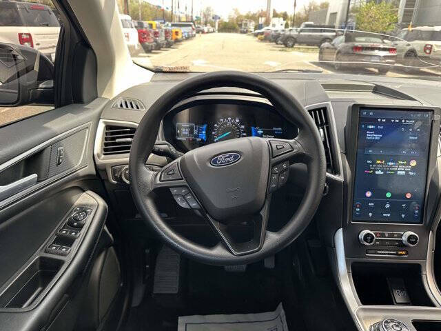 2023 Ford Edge SE