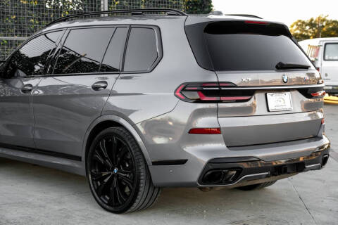 2023 BMW X7 M60i