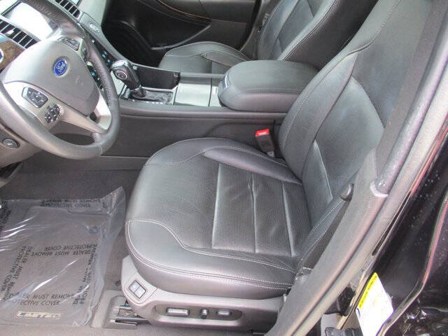 2019 Ford Taurus Limited